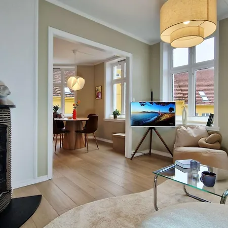 בית נופש Modern 3 Bedroom 2 King Beds Near Bryggen *