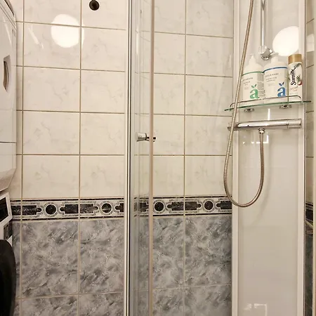 Modern 3 Bedroom 2 King Beds Near Bryggen ברגן