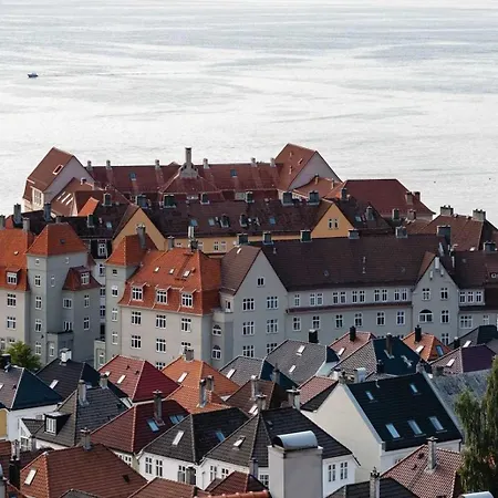 Сasa de vacaciones Modern 3 Bedroom 2 King Beds Near Bryggen *