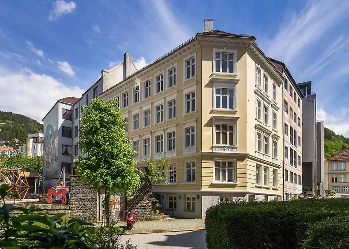 Modern 3 Bedroom 2 King Beds Near Bryggen * Bergen